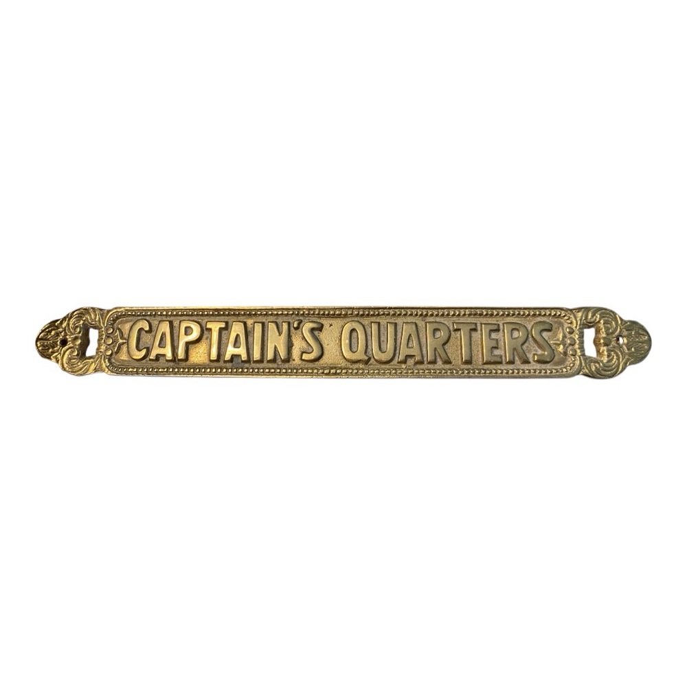Gold Captain's Quarters Sign